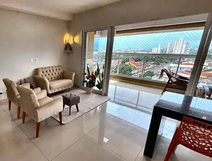 Sala de estar ao lado da varanda