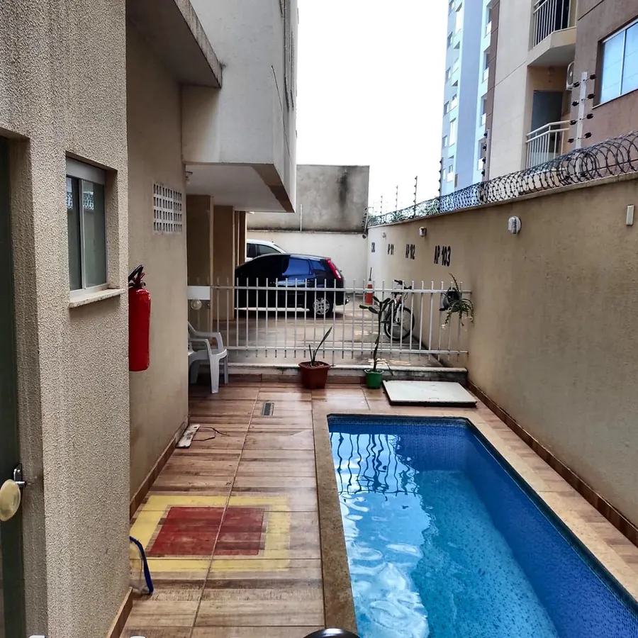 Piscina do prédio